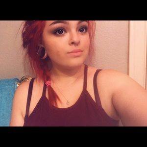 Meet your Posher, Hailey